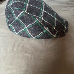 Classic Checkered Flat Cap - Black and Green